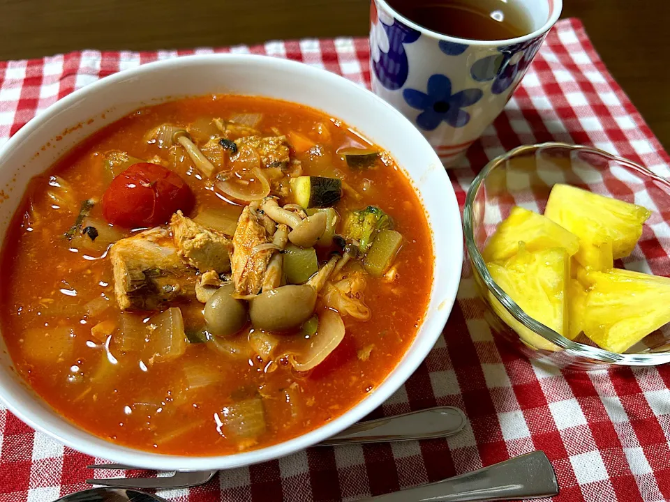 サバと野菜のトマトスープ|Emiさん