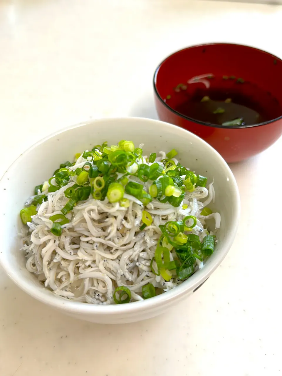 久しぶりの平日休み。お昼はしらす丼。|ゆーこ。さん