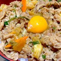 ニンニク醤油だれキャベツ牛丼