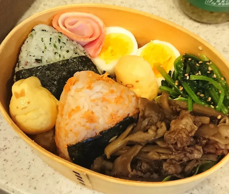 Snapdishの料理写真:おにぎり弁当|momoさん