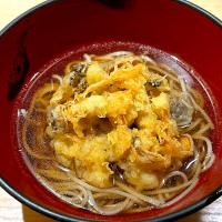 三種のきのこのかき揚げそば