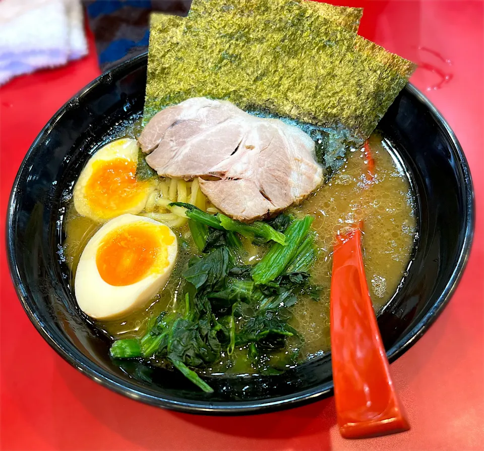 ラーメン＋味玉🍜|toshi,I🍴さん