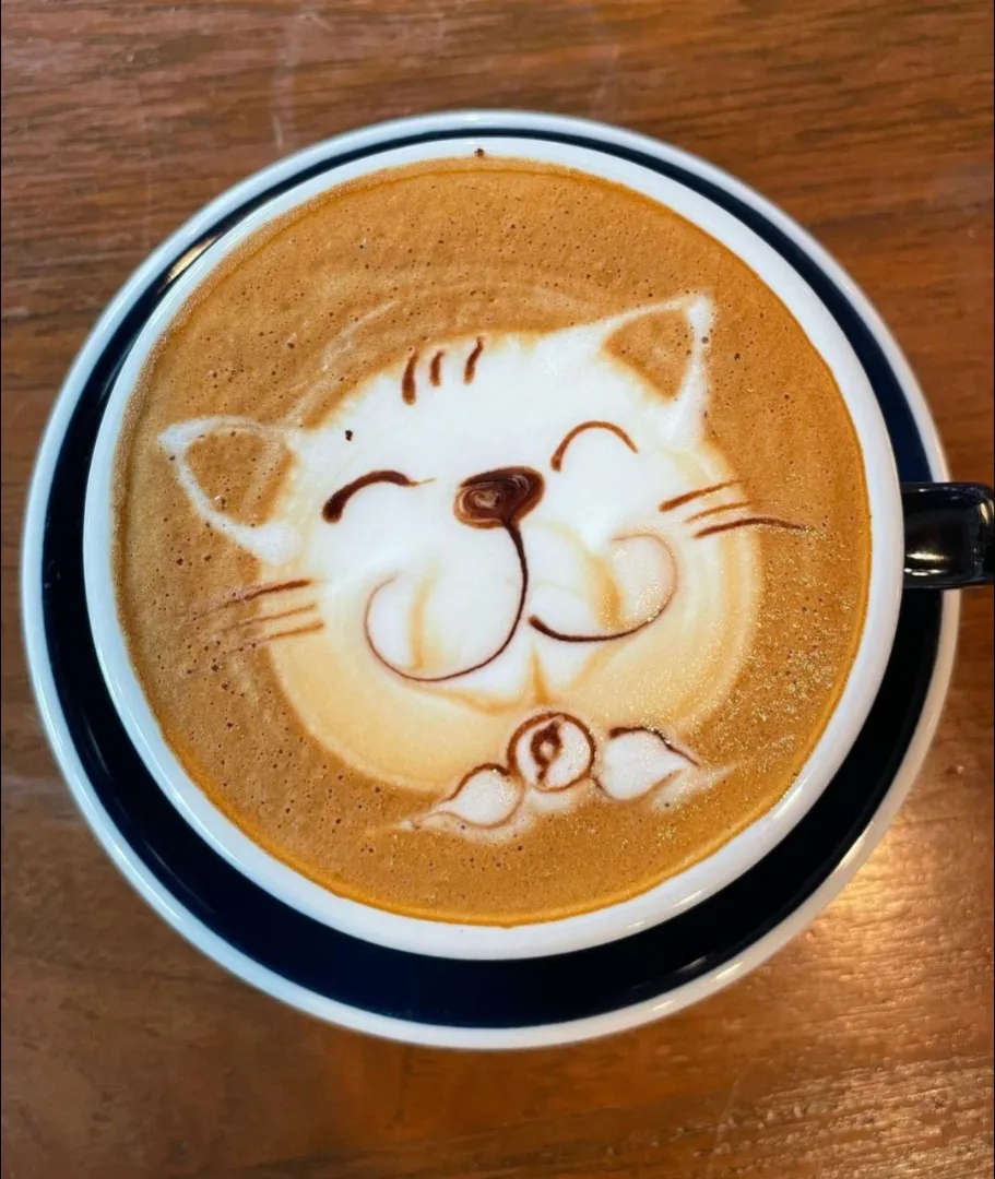 Snapdishの料理写真:Cutie Hot Latte on Sunday Morning ☕🐱🥰🫶🏻|An'leeさん