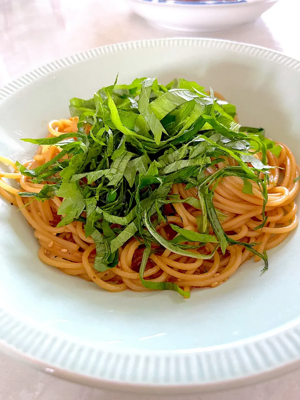 Snapdishの料理写真:もこみちさんのレシピ🍽️大葉かパスタ😋|ささるみさん