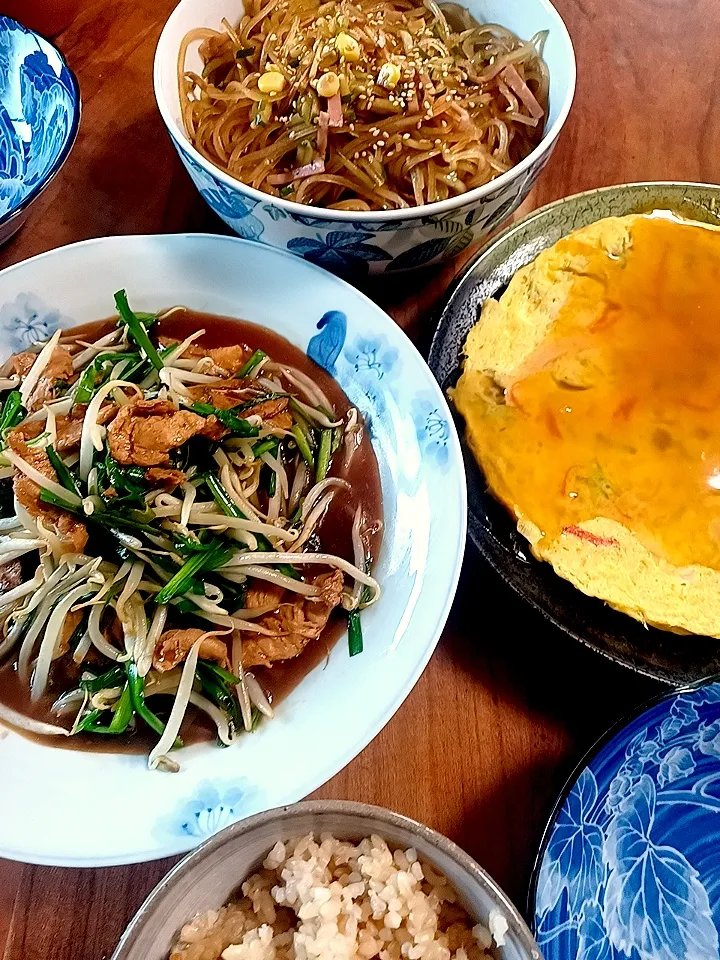 2023/9/23 夕食
・大豆のお肉でニラもやし炒め
・カニ玉
・中華サラダ
・玄米ご飯
・デザート(タルトケーキ)|naomikaさん