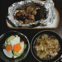 akimitsuさんのサイコロステーキと椎茸のバター醤油ホイル焼き😋