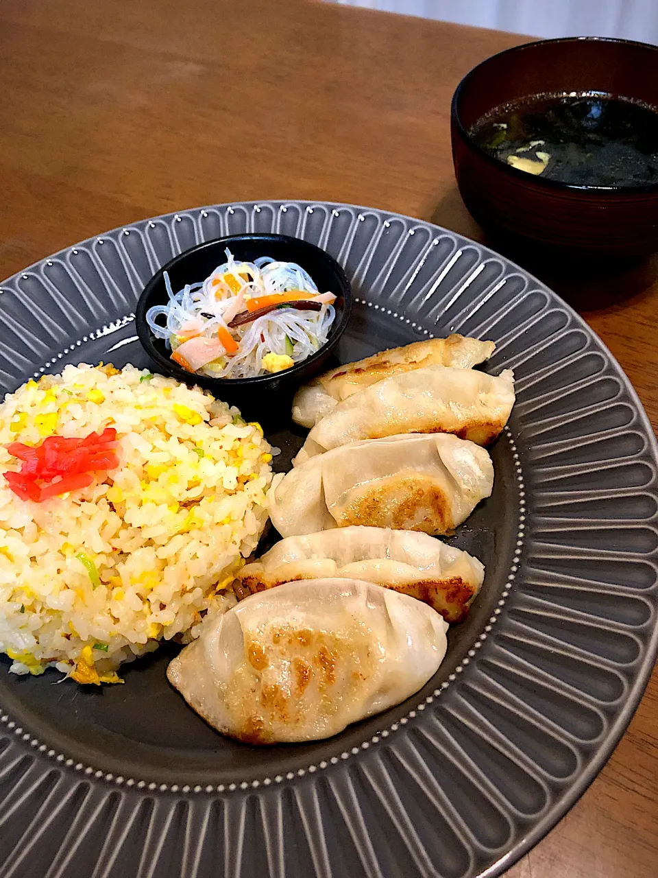 ワンプレートご飯　カニチャーハン　餃子|ｙａｋｋｏさん
