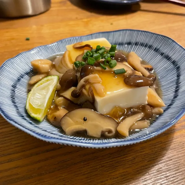 Snapdishの料理・レシピ写真:あったかあんかけきのこ豆腐｜今！！お得なキノコで超アレンジ料理