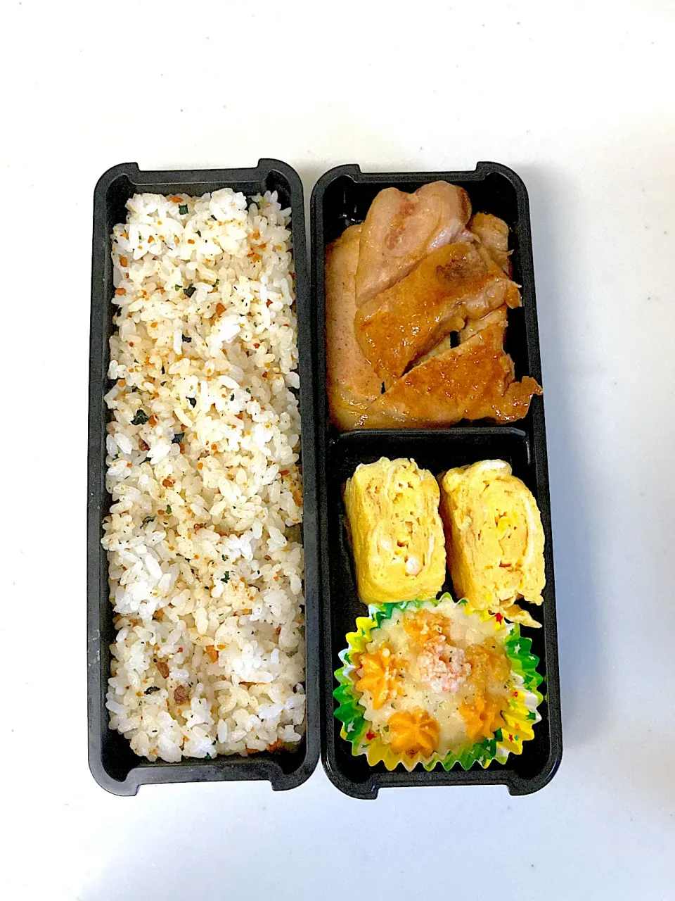 Snapdishの料理写真:高2になった次男くんへ　ポークソテー弁当|晴れ時々弁当さん