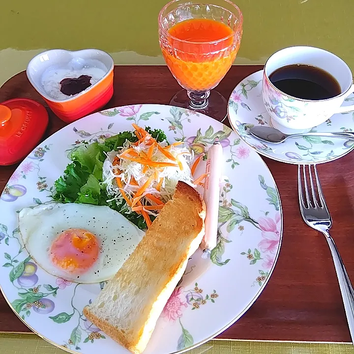 おはよう月曜日♬|ふふさん