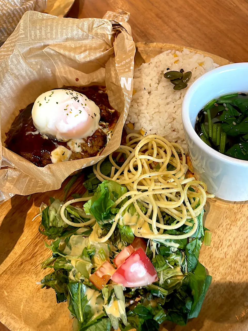 ハンバーグプレートランチ|雑草シェリーさん