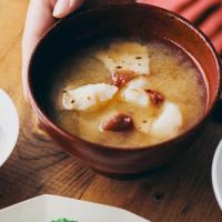 長芋とたたき梅の味噌󠄀汁