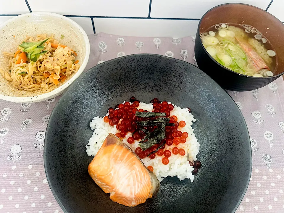 Snapdishの料理写真:親子丼🐟|sa-さん