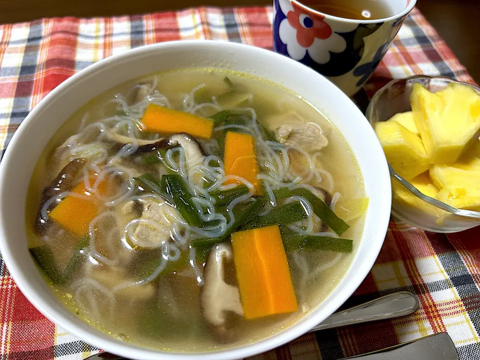 豚肉と野菜のしらたき中華スープ|Emiさん