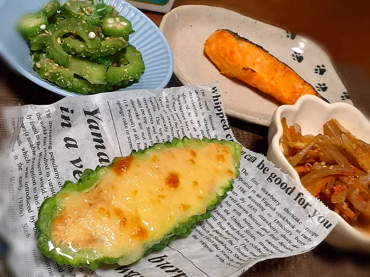 ゴーヤのツナマヨチーズ焼き✴

ゴーヤとオクラのネバネバ🌱

きんぴらごぼう|びせんさん