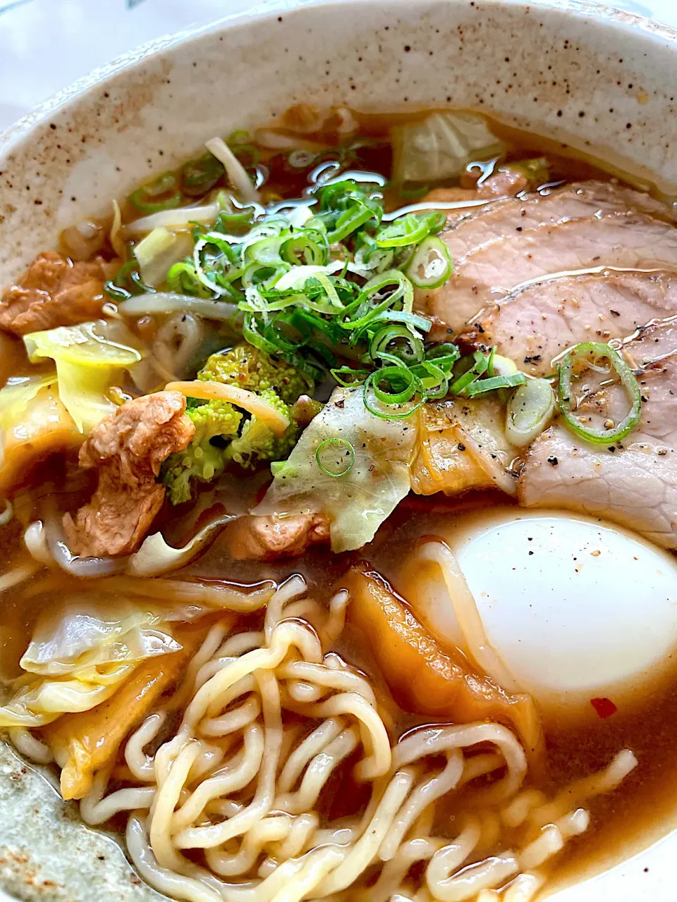 本日のラーメンは豚モモ肉のチャーシューで、あっさりです🍜|てるみさん