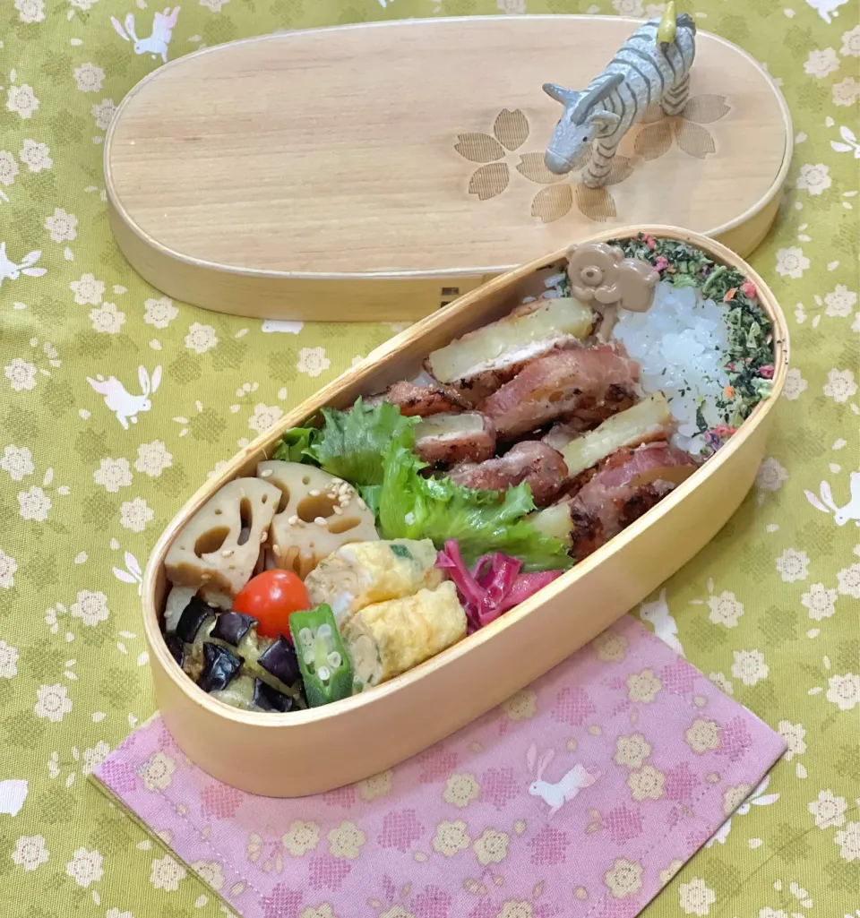 さつま芋の豚ロール☘️の💙ちゃんお弁当　9/26火|sweet homeさん