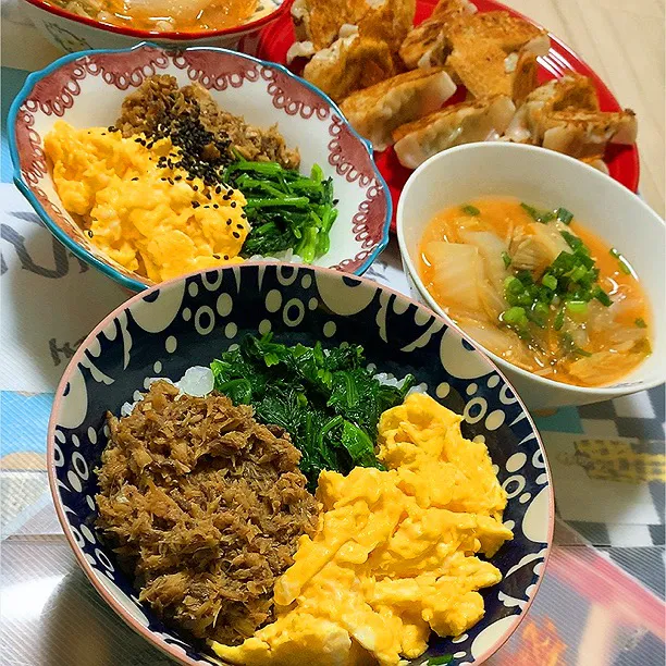 サバ缶で三色丼♬|panchiさん