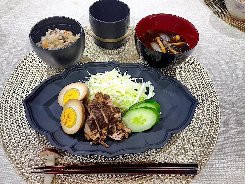 Snapdishの料理写真:煮豚作った‼︎ キノコたっぷり炊き込みご飯は最口だった😆|Seikoさん