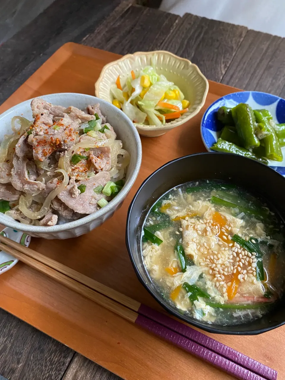 豚丼&ニラ玉スープ|ちぐあささん