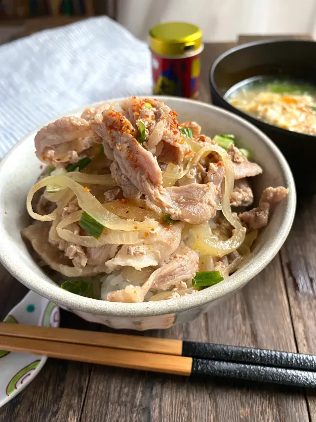 Snapdishの料理・レシピ写真:つゆだく豚丼【EVERINOうきレジで♪】｜安心してください！象印のオーブンレンジ【EVERINO】（エブリノ）なら、手軽＆簡単＆美味！