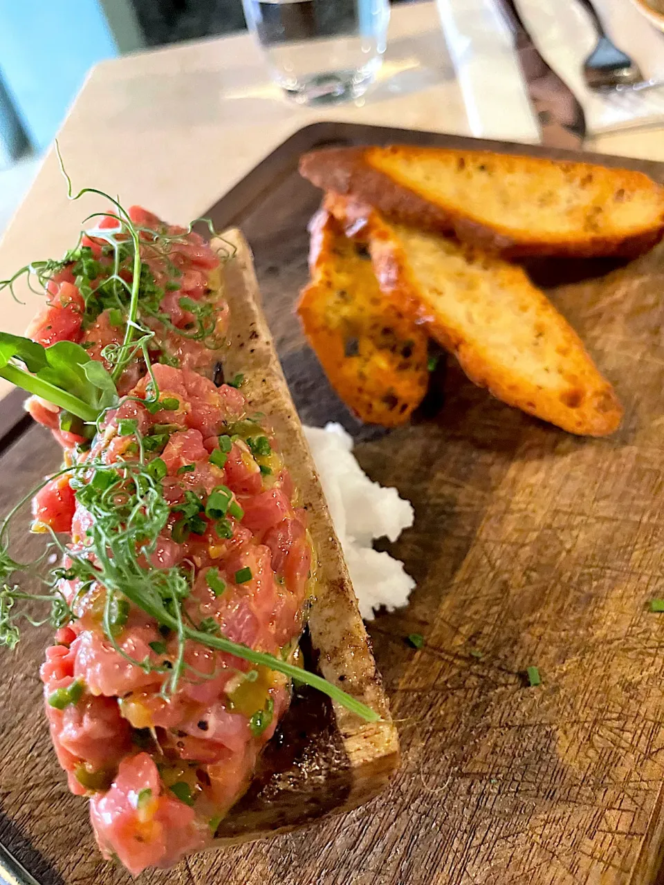 beef tartare on bone marrow|hweeyhさん