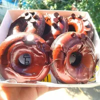 Snapdishの料理写真:Chocolate cake donut|Thoon Julyさん