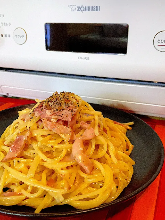 Snapdishの料理・レシピ写真:エブリノでカルボナーラ🍝｜安心してください！象印のオーブンレンジ【EVERINO】（エブリノ）なら、手軽＆簡単＆美味！