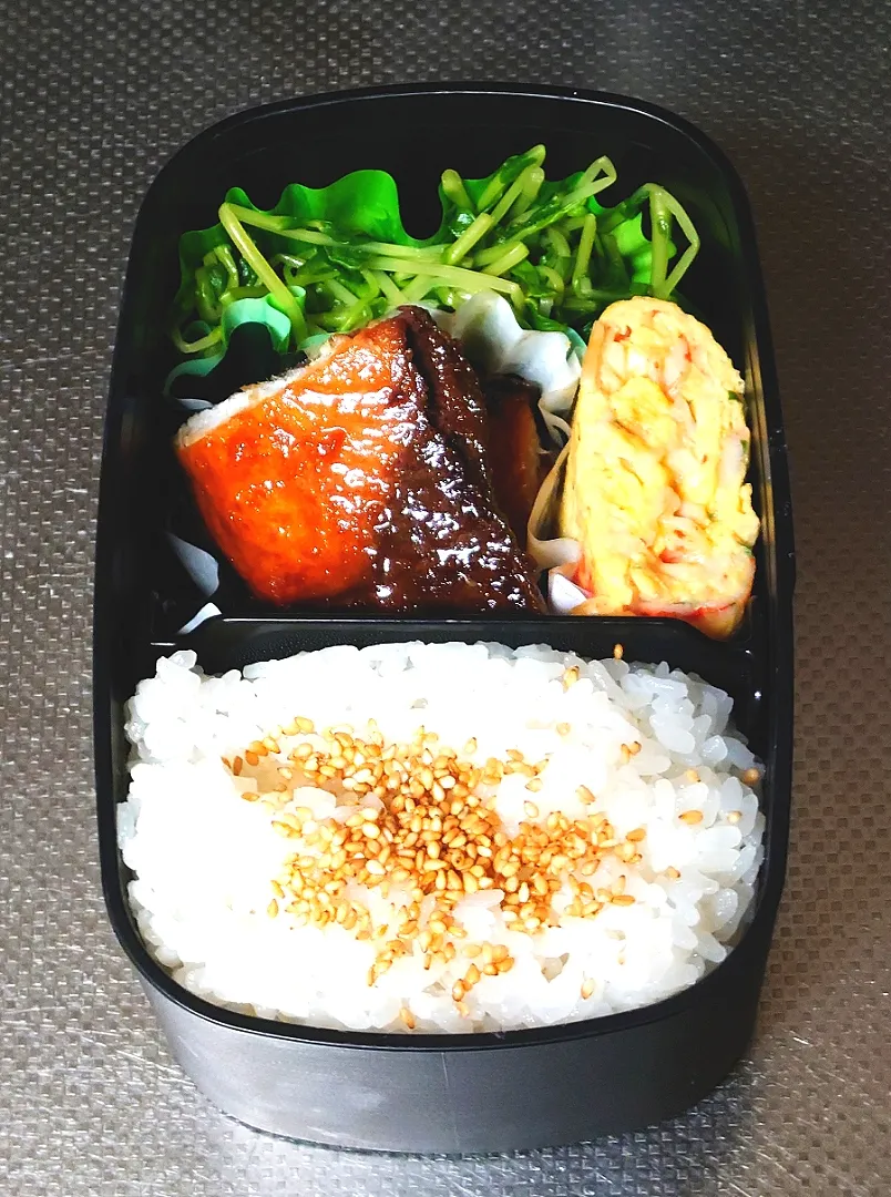 Snapdishの料理写真:鰤照焼弁当|黒川克博さん