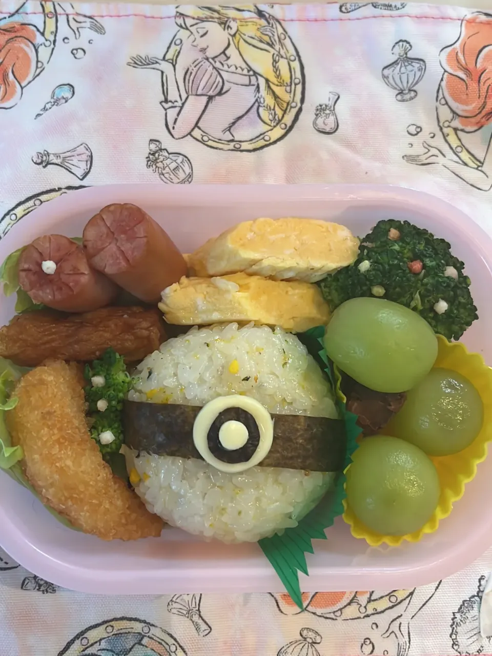 ミニオン幼稚園お弁当|リリさん