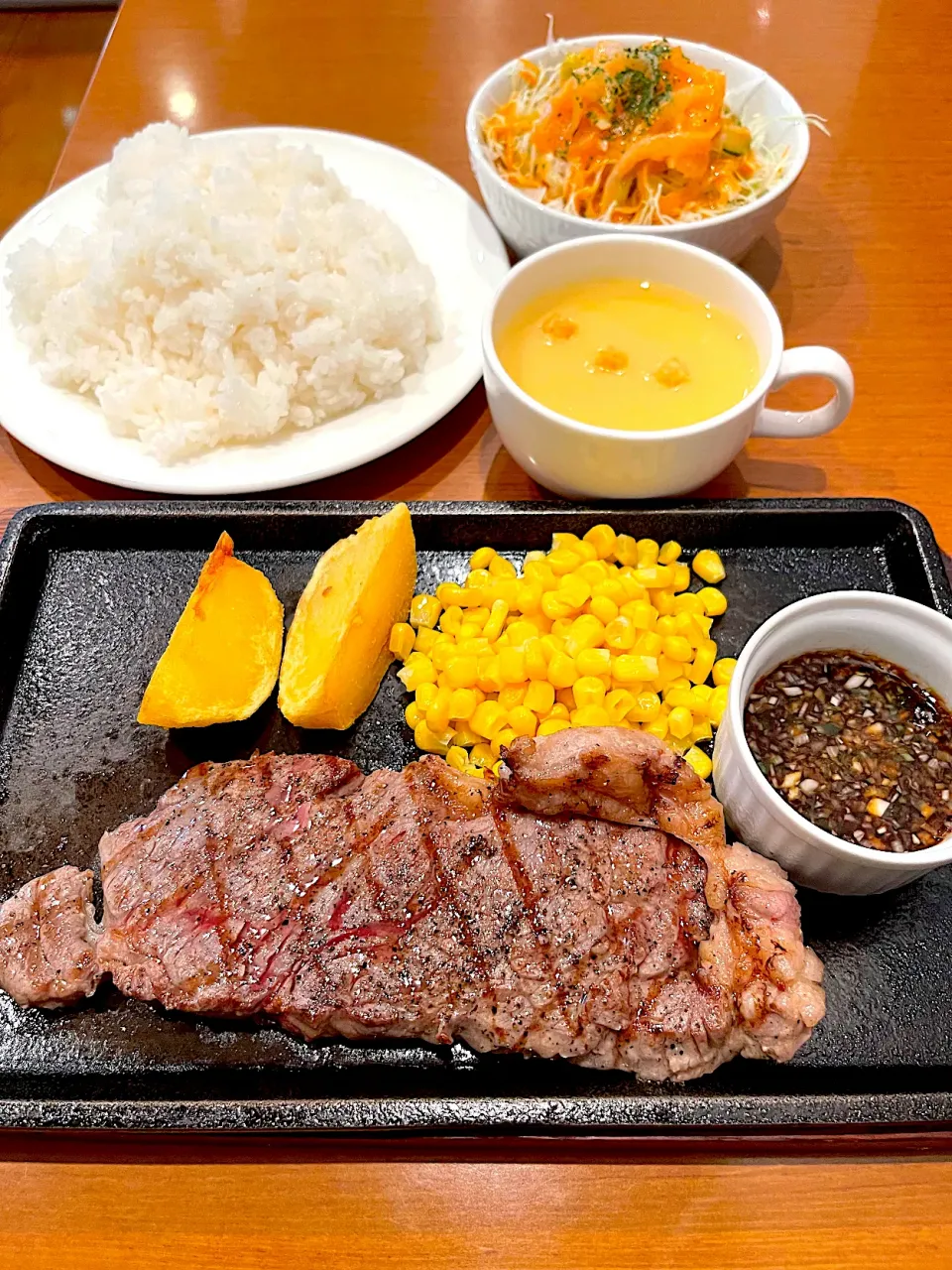 Snapdishの料理写真:ステーキランチ　150g|Noriyuki Saitoさん