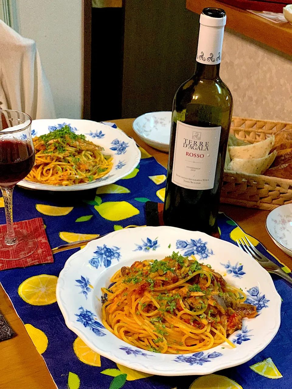 イワシのトマトソースパスタ|かおポンさん