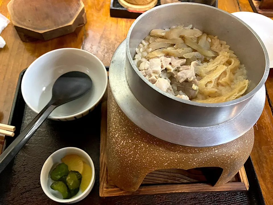 鶏釜飯|しのぶさん