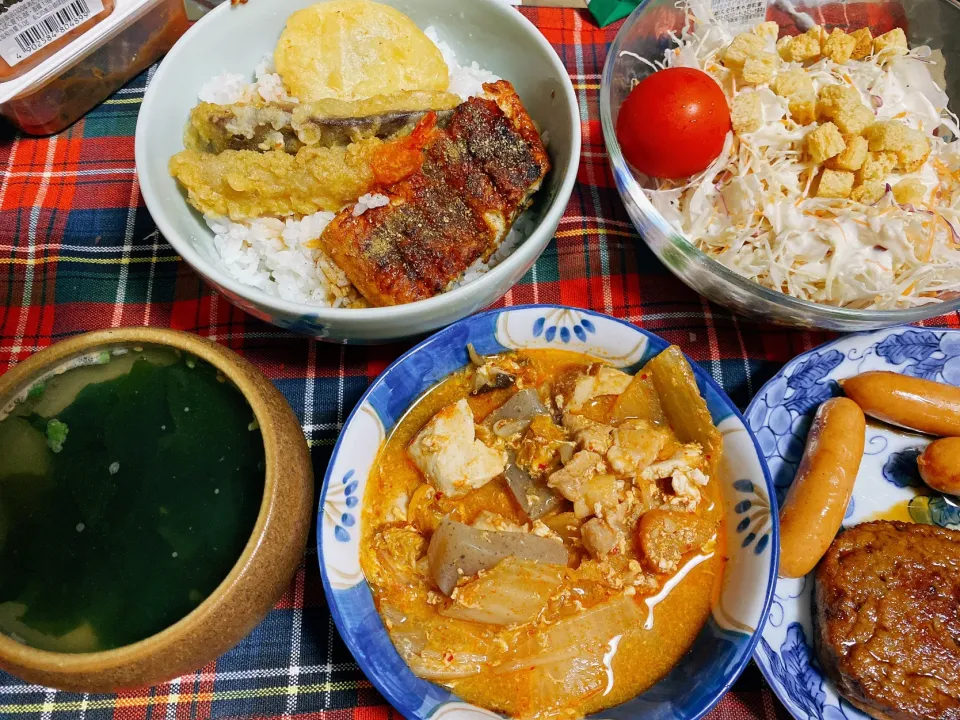 鰻丼、天丼、スンドゥブ、サラダミックス|駄菓子屋さん