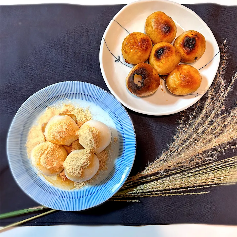 Snapdishの料理写真:焼き団子と白蜜きな粉|はるち- ̗̀ ☺︎  ̖́-さん