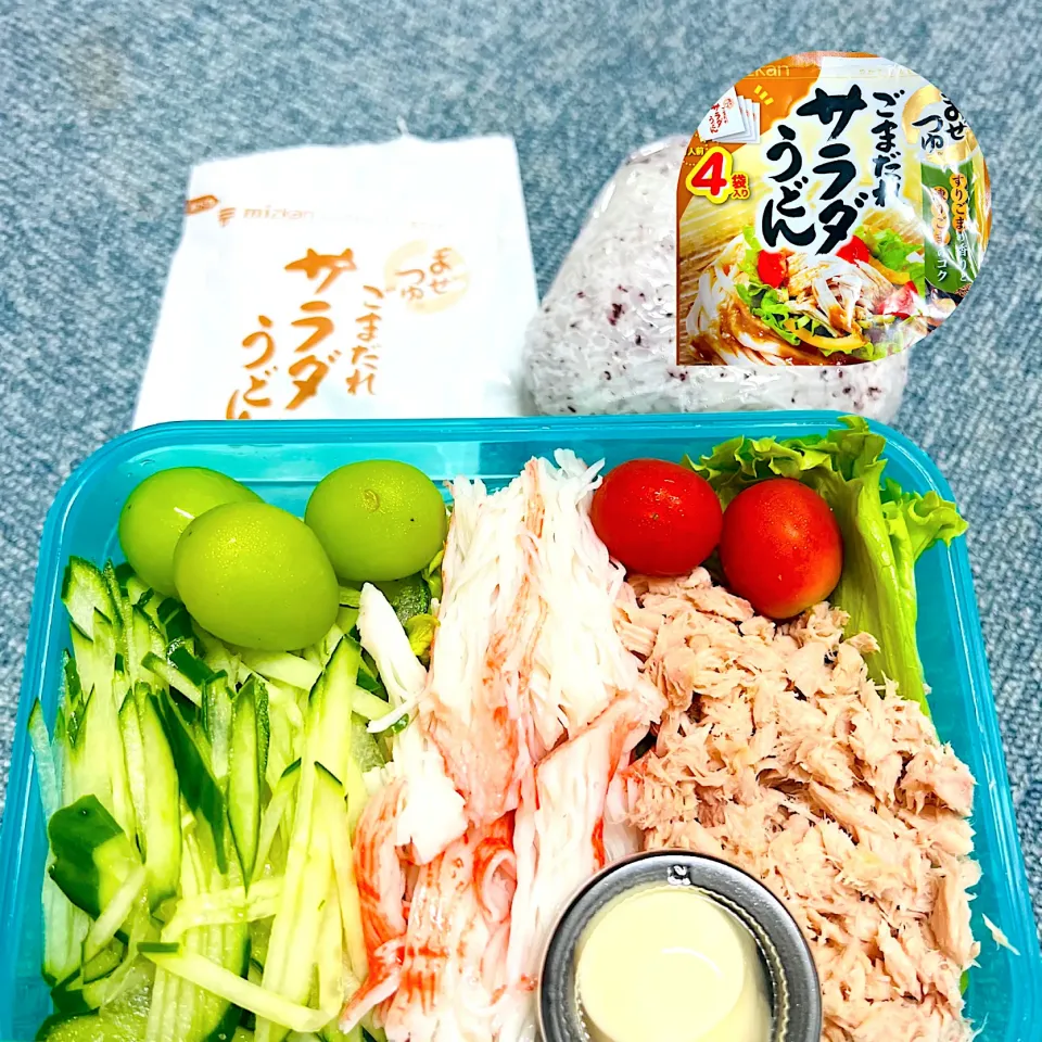 サラダうどん弁当🍱|みえさん