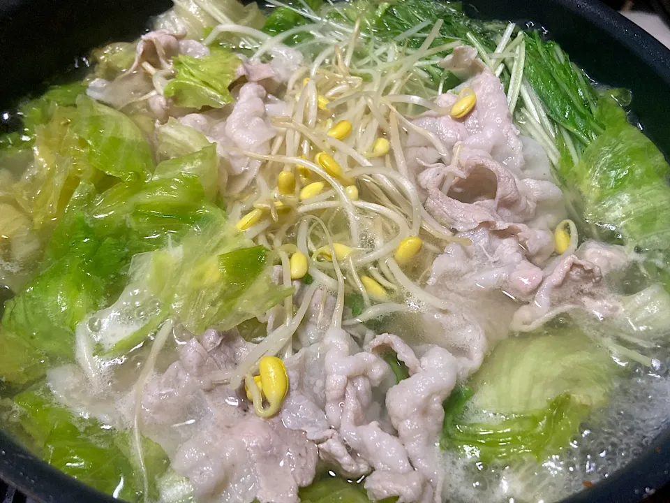 昨日の晩ご飯　レタス鍋🥬|サチ😊さん