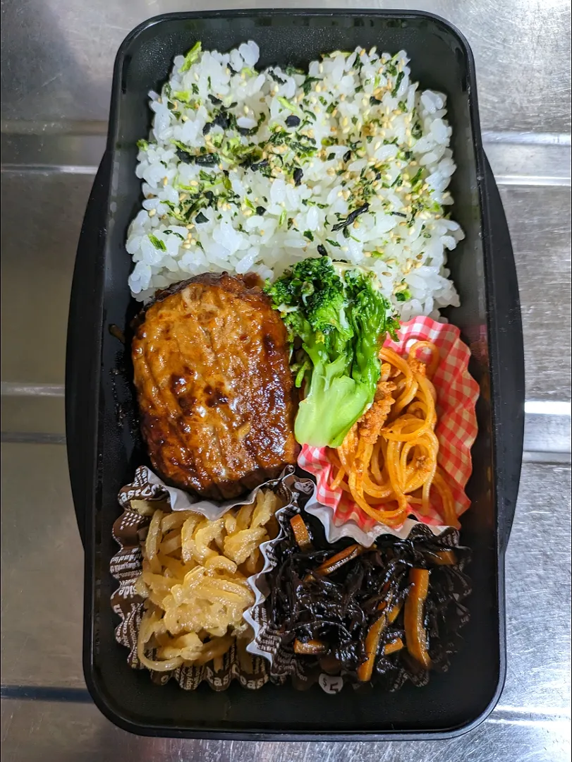 旦那弁当　2023/10/1

チーズINハンバーグ
ミートパスタ
ブロッコリーマヨ
切り干し大根
ひじき|ユキヨメ♪さん