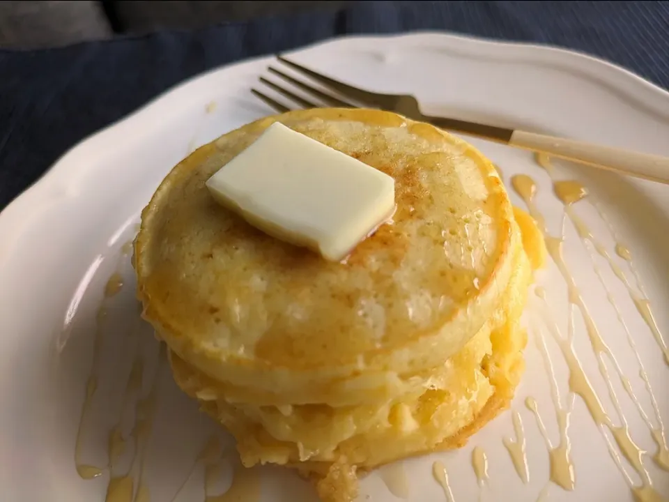 レンチンしたさつまいも🍠とホットケーキミックスで焼くだけ🥞|しあるさん