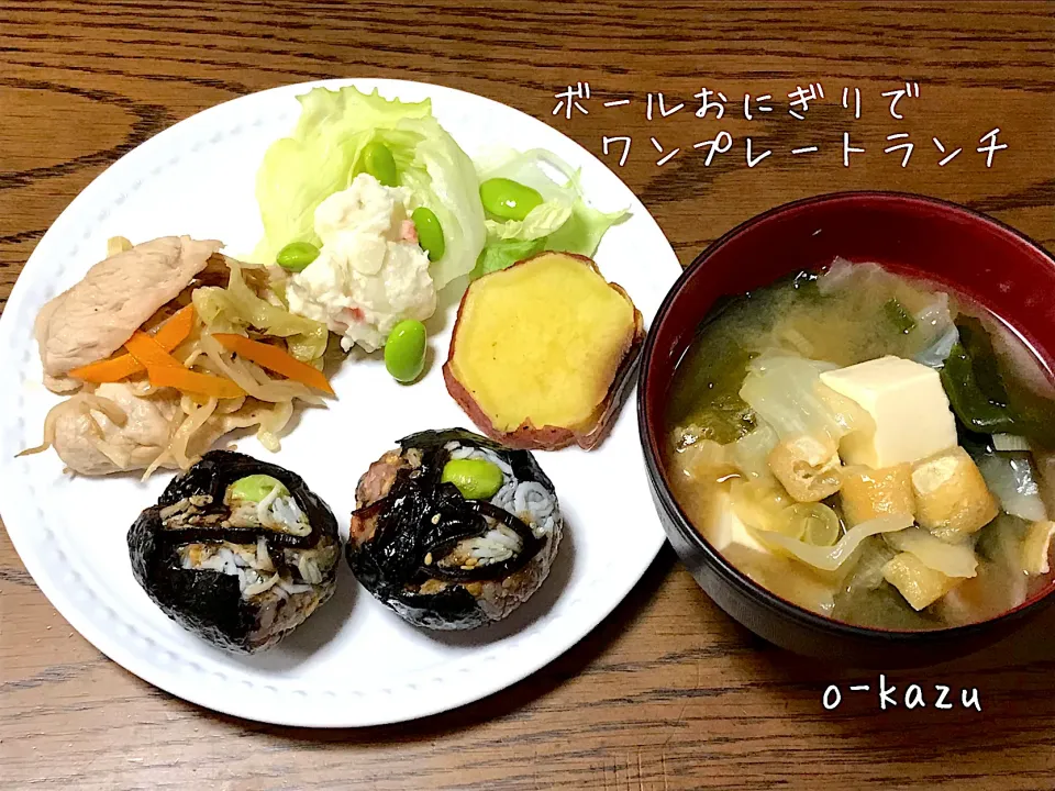 Snapdishの料理写真:ボールおにぎりでワンプレートランチ|o-kazuさん