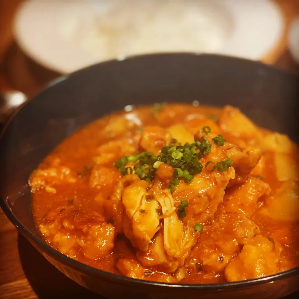 Snapdishの料理写真:Dinner ! Dinner ! 
Chicken Stew with Carrots , Potatoes, Garlic, & Onions with Steamed Rice 🍚
#chickenstew # homecooking 
#homemade 
#chefemanuel|Emanuel Hayashiさん