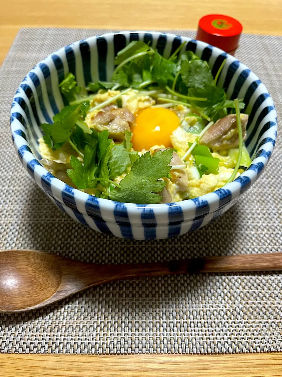 今日の夜ごはん~三つ葉たっぷり親子丼~|ゆかｕさん