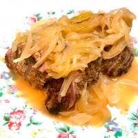 七海さんの料理 淡路の新たまねぎと塩豚の煮込み