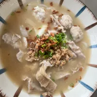 Snapdishの料理写真:Kueh Tiao Pork Soup|Little Orkedさん