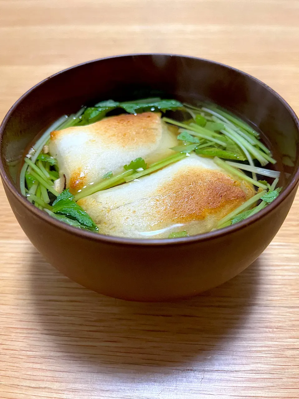 今日の朝ごはん~焼き餅入り三つ葉のお吸い物~|ゆかｕさん