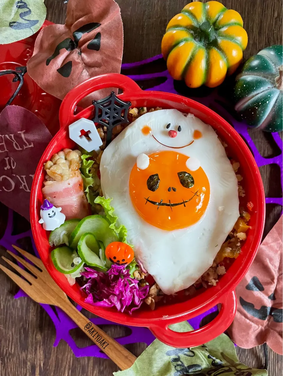 ハロウィンガパオ弁当|Akiyoෆ¨̮⑅さん