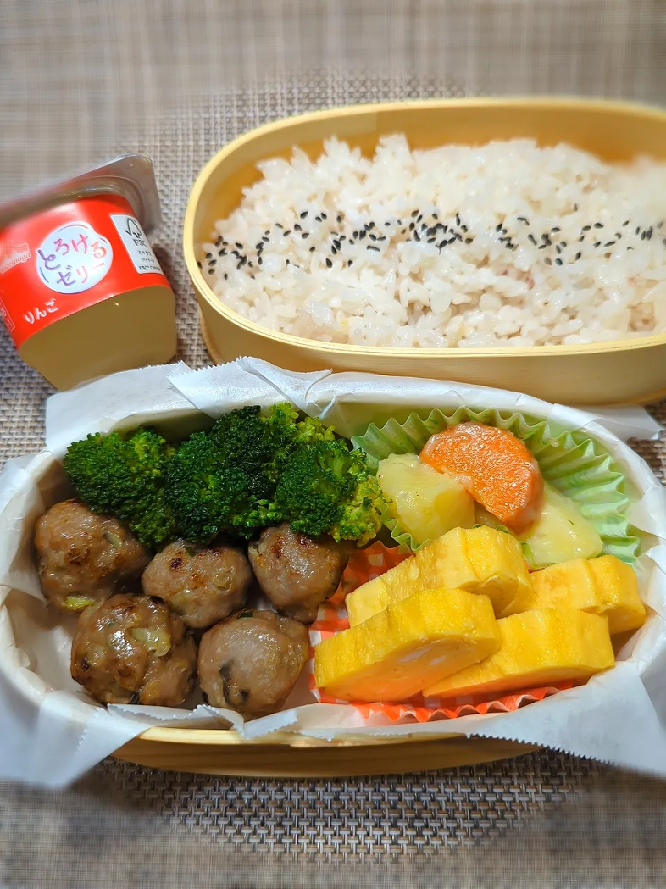 Snapdishの料理写真:中学生弁当 2023/10/02(月)|どかどかさん