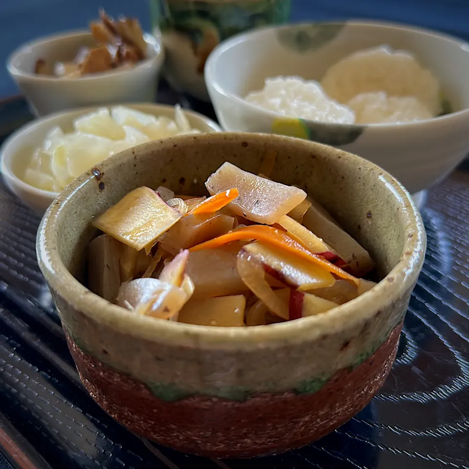 Snapdishの料理写真:レンジで蒟蒻の煮物|くまちゃんさん