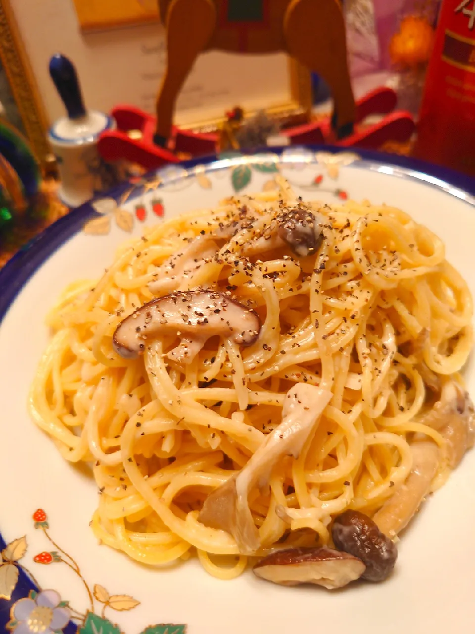 Snapdishの料理写真:きのこのパスタ|粉雪くるみさん