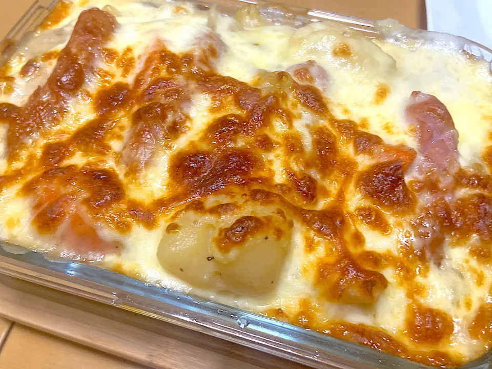 Snapdishの料理写真:残りシチューのグラタン😊|サチ😊さん